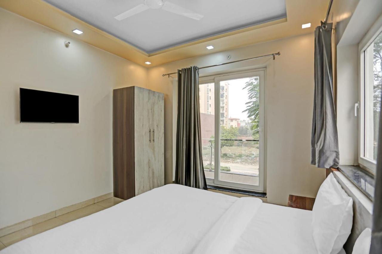 OYO 85795 Hotel Expo View Greater Noida Buitenkant foto