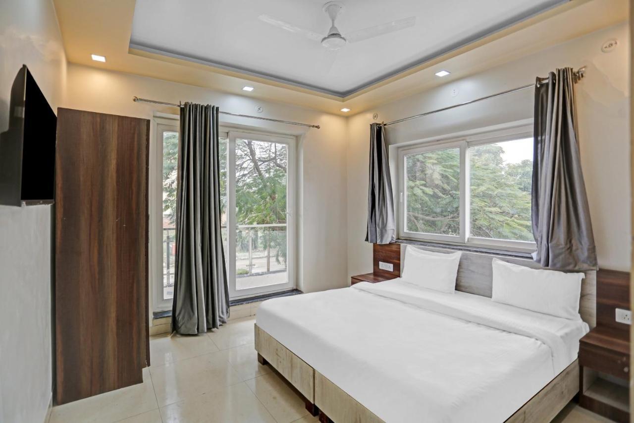 OYO 85795 Hotel Expo View Greater Noida Buitenkant foto