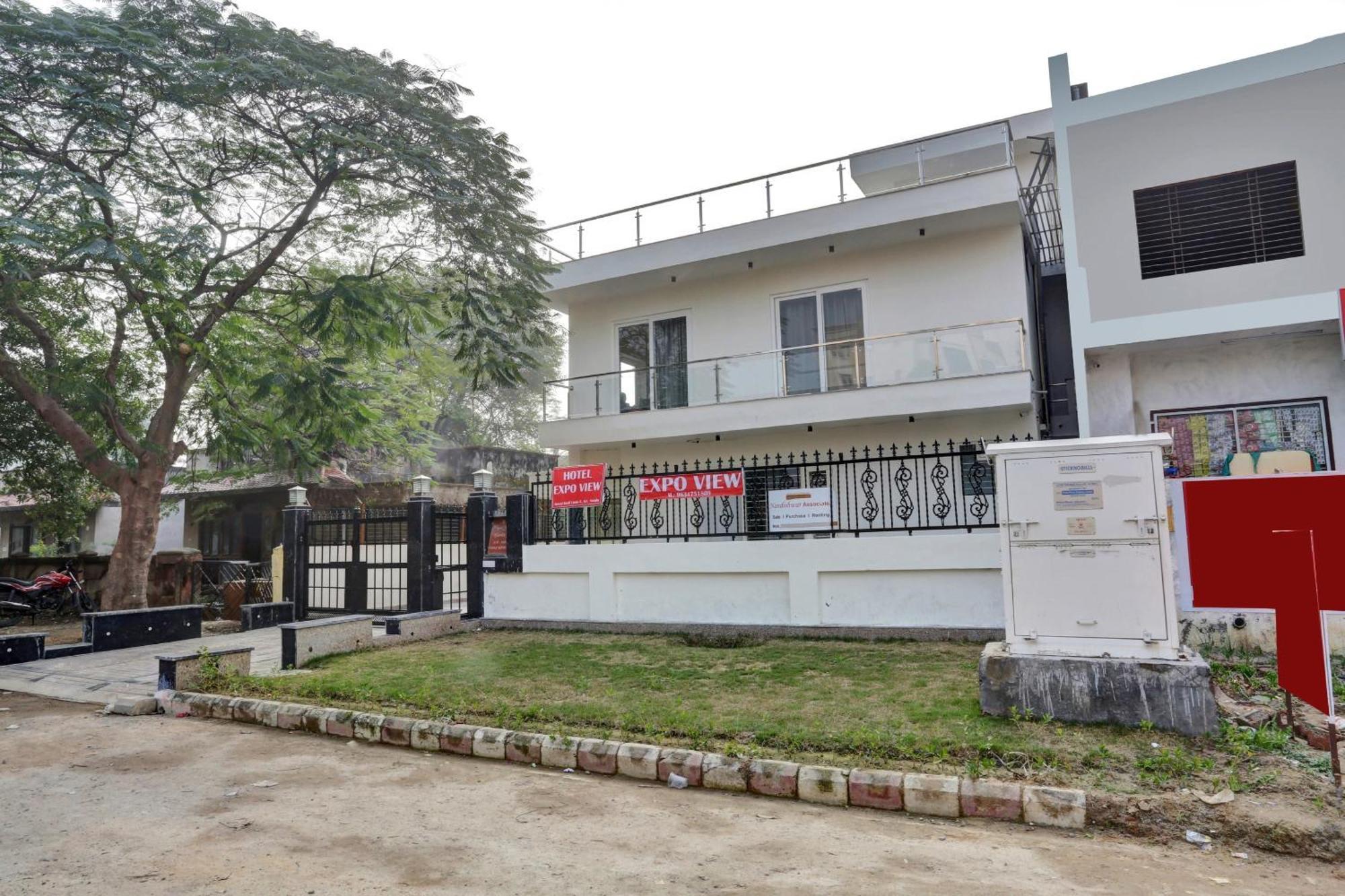 OYO 85795 Hotel Expo View Greater Noida Buitenkant foto