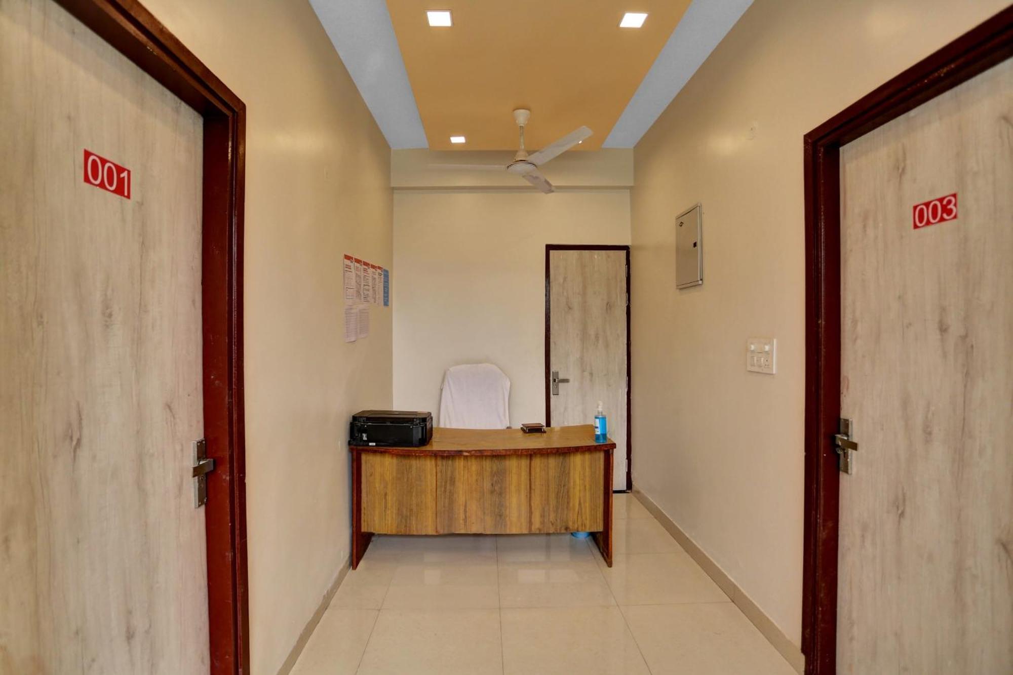 OYO 85795 Hotel Expo View Greater Noida Buitenkant foto