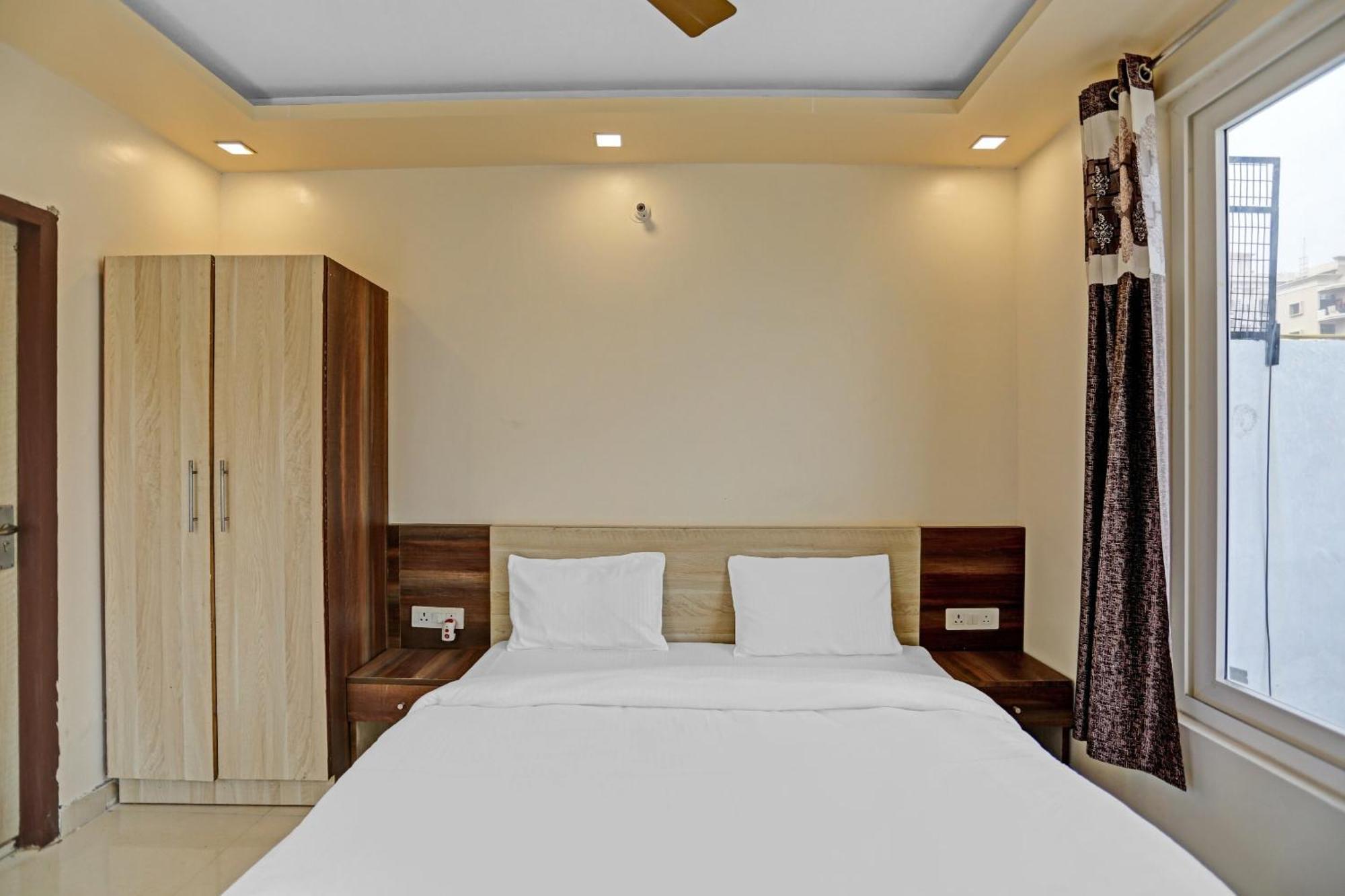 OYO 85795 Hotel Expo View Greater Noida Buitenkant foto
